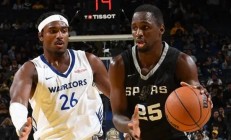 开云体育在线-勇士轻取马刺，连胜气势如虹