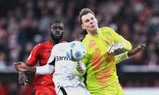 开云体育官方网站-拜仁慕尼黑球员遭红牌罚下，输球遭遇困境