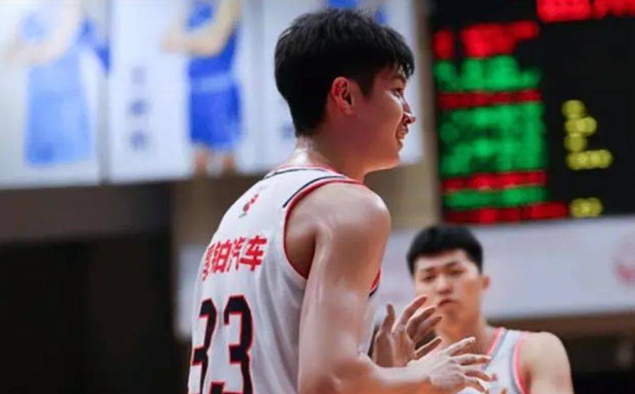 四川男篮胜出，球员士气高昂信心满满！的简单介绍