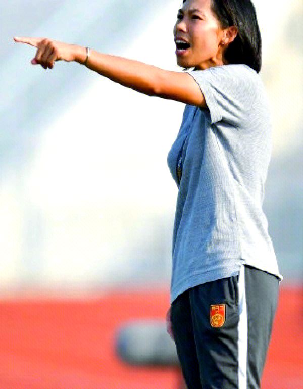 中国女足在比赛中体现出自信气质 中国女足在比赛中体现出自信气质