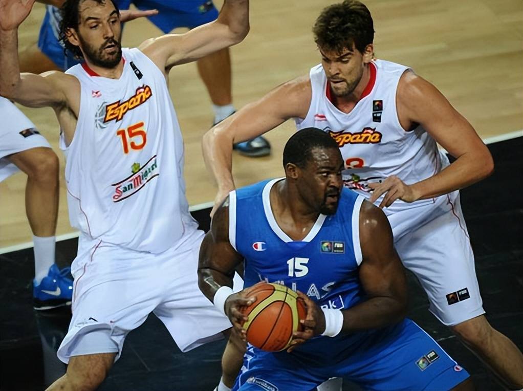 澳大利亚男篮击败西班牙,跻身半决赛的简单介绍 澳大利亚男篮击败西班牙,跻身半决赛的简单介绍