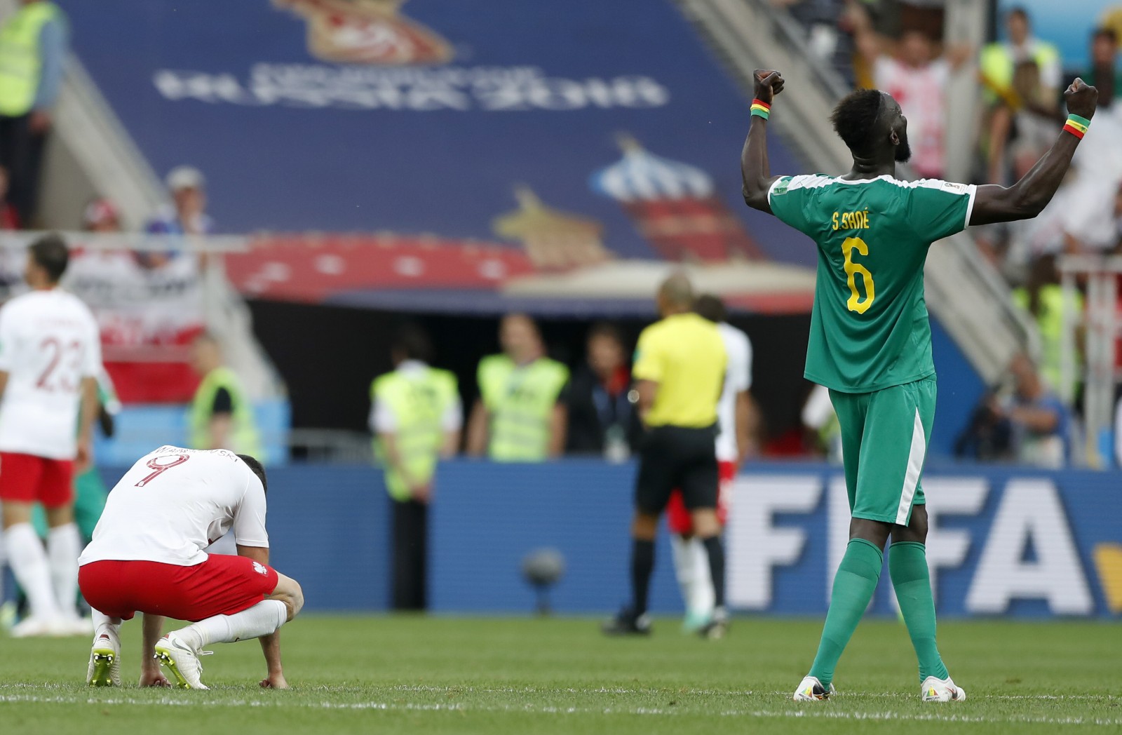 波兰队在对阵塞内加尔的比赛中取得胜利 波兰队在对阵塞内加尔的比赛中取得胜利