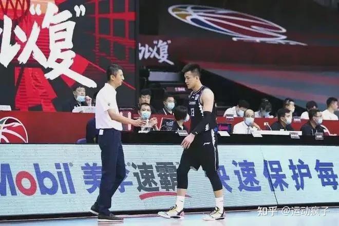 精彩对决！赛场上展现激烈较量
