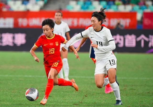 国际女足比赛中中国队发挥出色