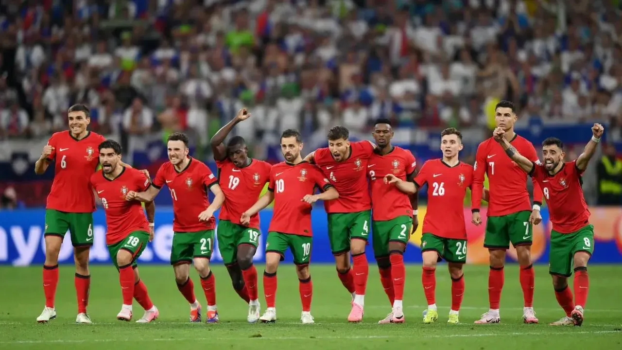 德國大勝西班牙,晉級前景一片光明的简单介绍 德國大勝西班牙,晉級前景一片光明的简单介绍