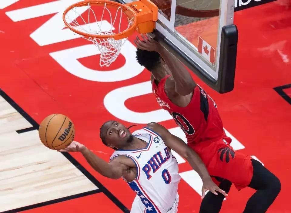 挑战成功:尼克斯客场战胜灰熊,结束连败 挑战成功:尼克斯客场战胜灰熊,结束连败