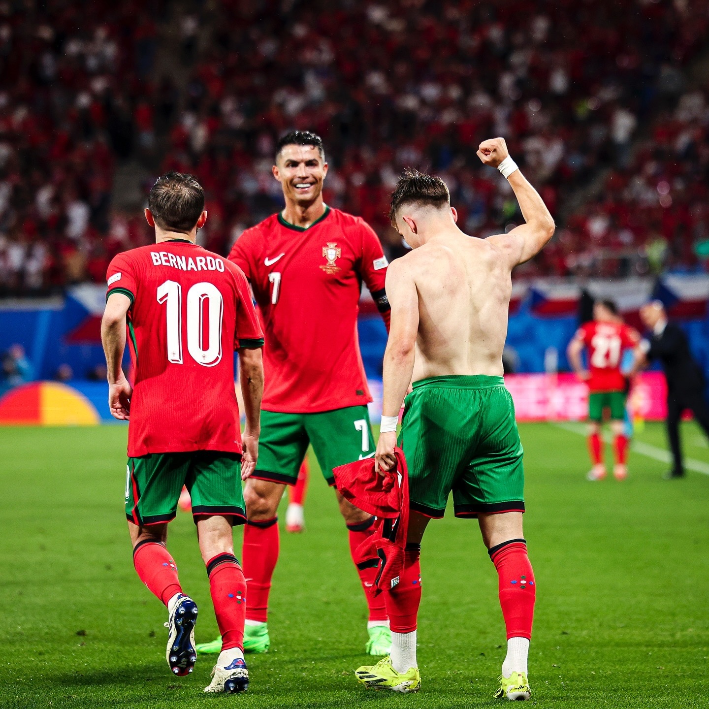 荷兰队再胜克罗地亚,欧洲杯预选赛一路高歌的简单介绍 荷兰队再胜克罗地亚,欧洲杯预选赛一路高歌的简单介绍