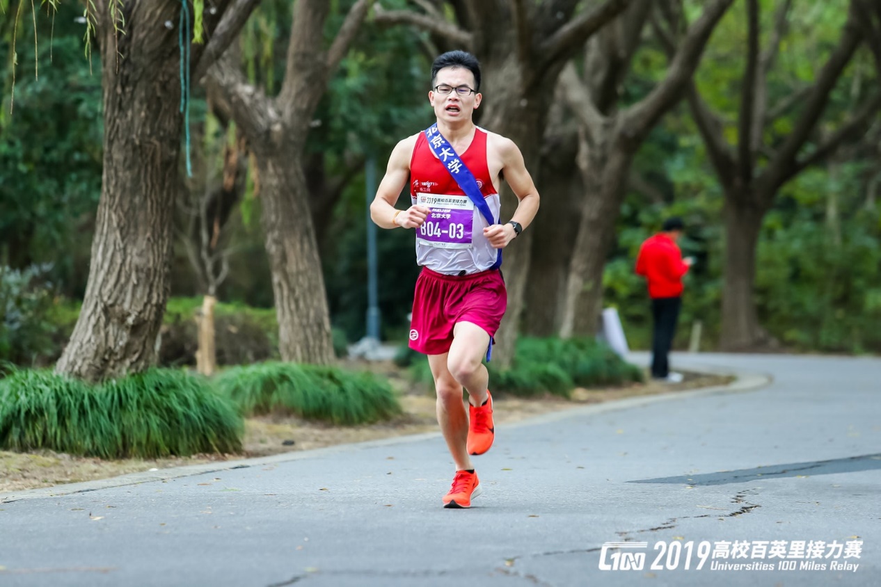 团队合作完美无缺,夺得接力赛冠军的简单介绍 团队合作完美无缺,夺得接力赛冠军的简单介绍