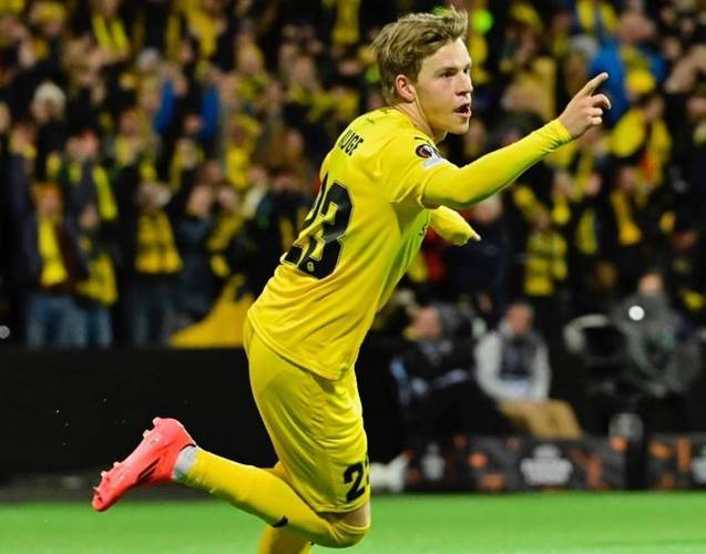 多佛尔主场逆袭胜利,积分榜上升 多佛尔主场逆袭胜利,积分榜上升