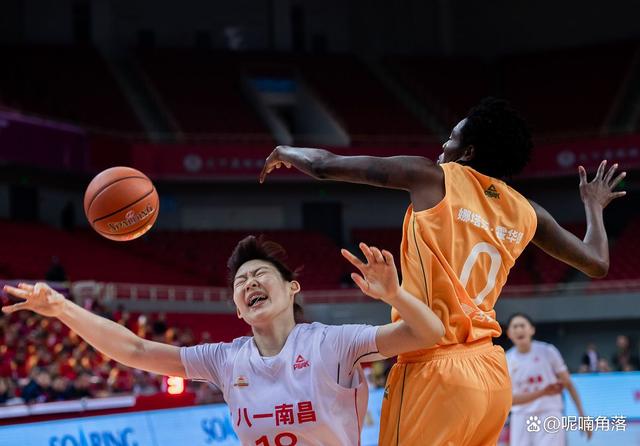 山东男篮实现绝地反击击败北京队,夺冠 山东男篮实现绝地反击击败北京队,夺冠