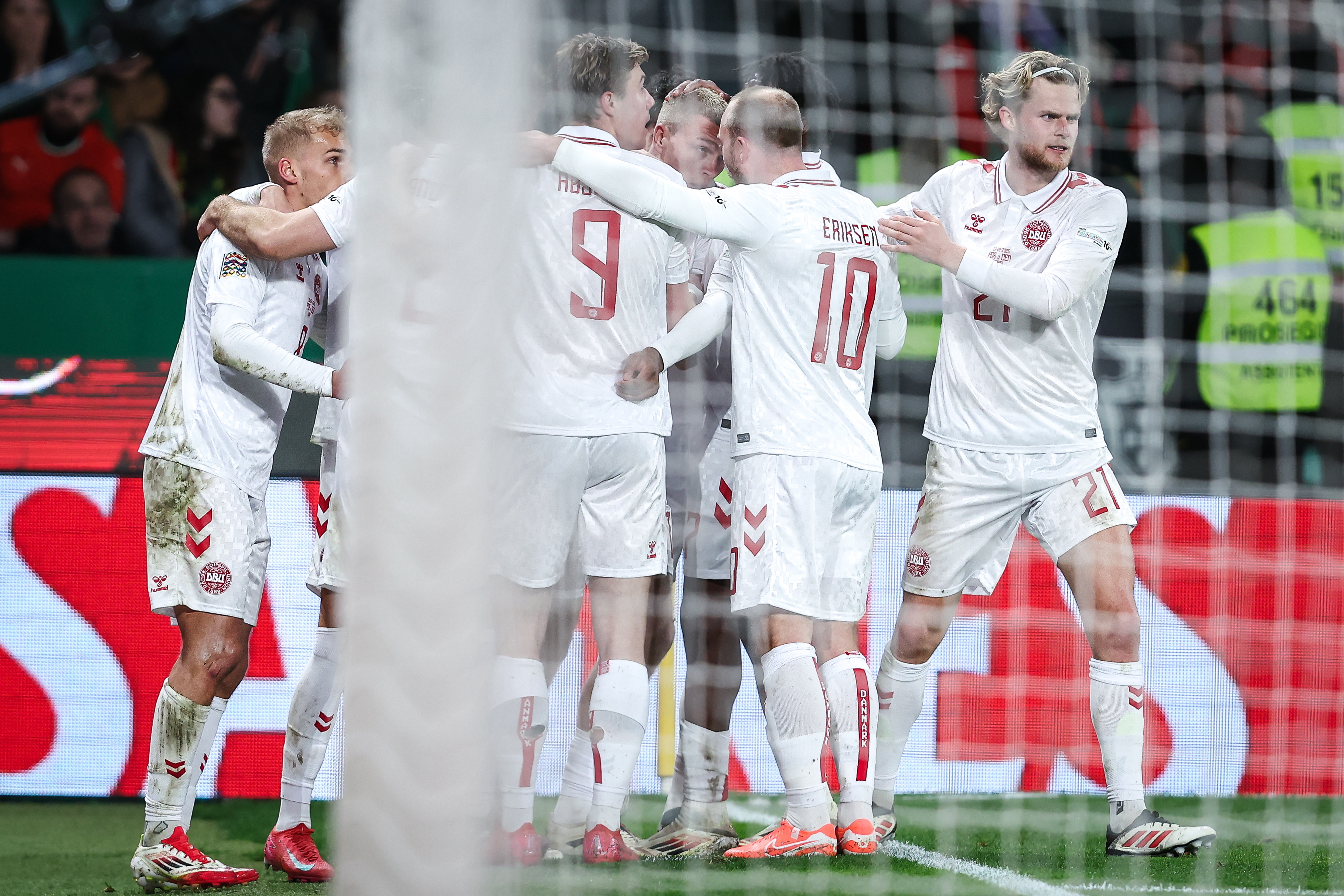 葡萄牙队力克西班牙,晋级欧锦赛决赛 葡萄牙队力克西班牙,晋级欧锦赛决赛