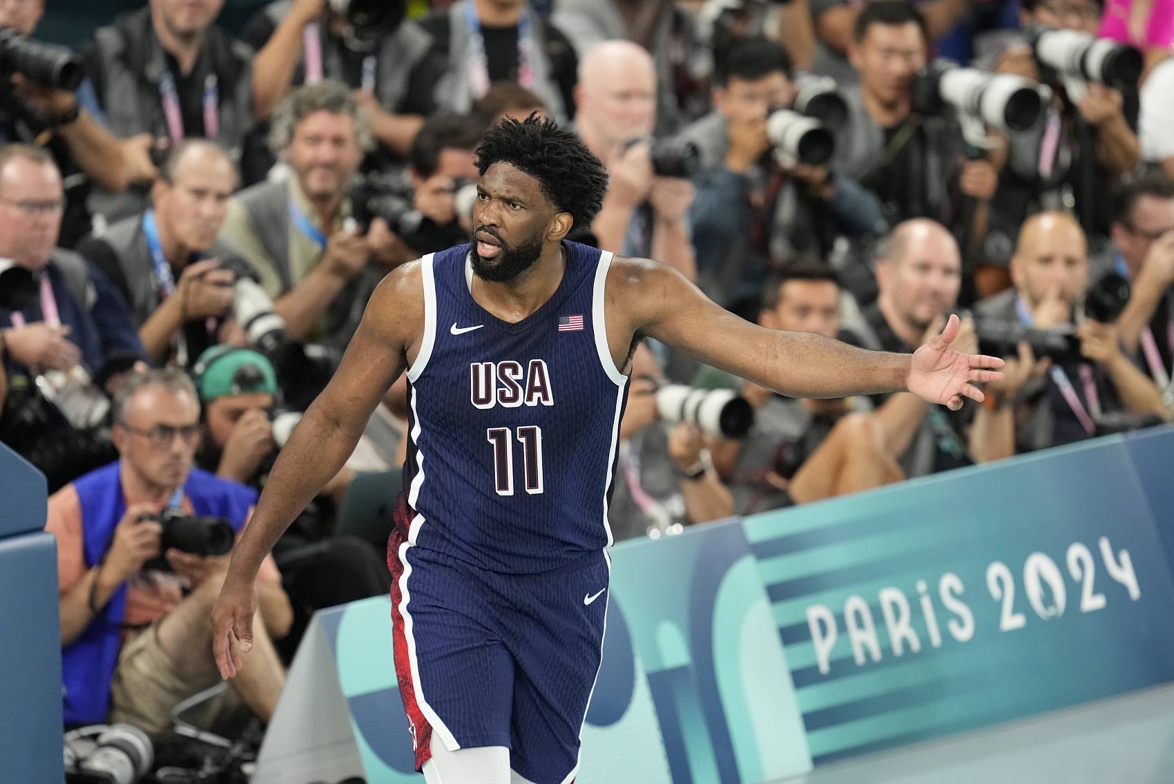 关于教练组悉心指导球员磨合配合打造梦之队的信息 关于教练组悉心指导球员磨合配合打造梦之队的信息