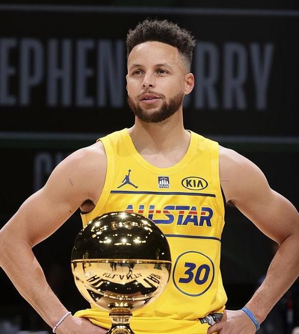 关于主宰胜利:体育赛场上的卓越竞争的信息 关于主宰胜利:体育赛场上的卓越竞争的信息