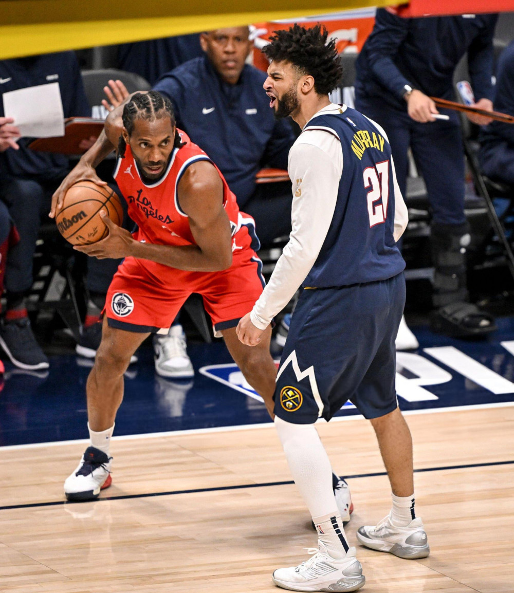 爵士再胜快船,米切尔限制莱昂纳德得分 爵士再胜快船,米切尔限制莱昂纳德得分