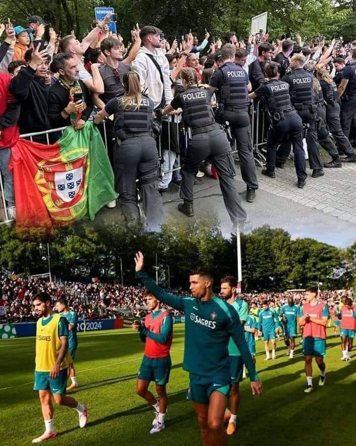 足球璀璨盛宴,吸引无数球迷狂热支持 足球璀璨盛宴,吸引无数球迷狂热支持