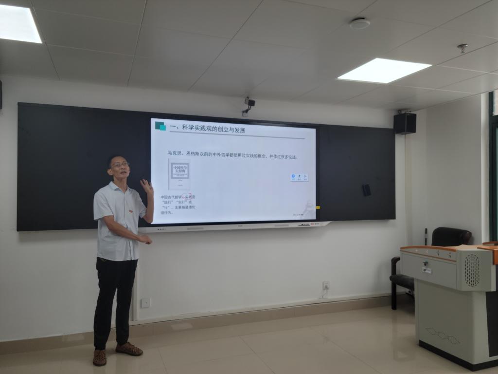 前场火爆比拼全面展示,战情紧张引人入胜 前场火爆比拼全面展示,战情紧张引人入胜