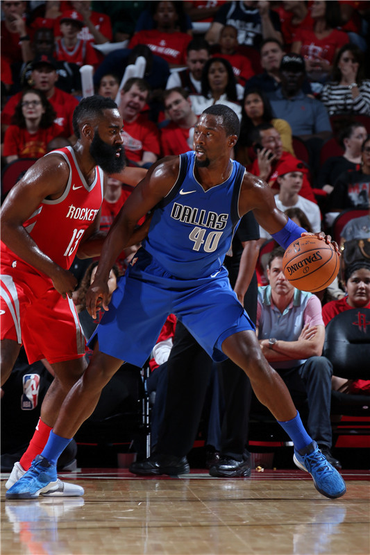 火箭轻取魔术,保持不败势头 火箭轻取魔术,保持不败势头