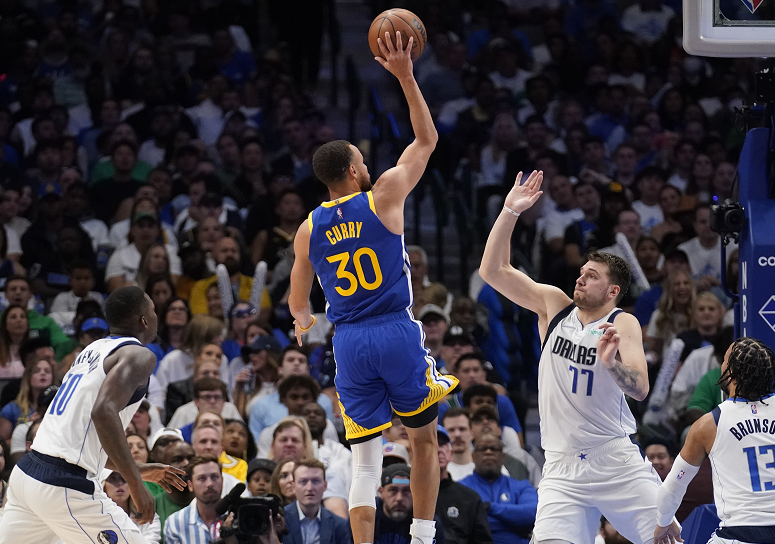 包含抢射得分晋级决赛,实现壮举创造历史的词条 包含抢射得分晋级决赛,实现壮举创造历史的词条